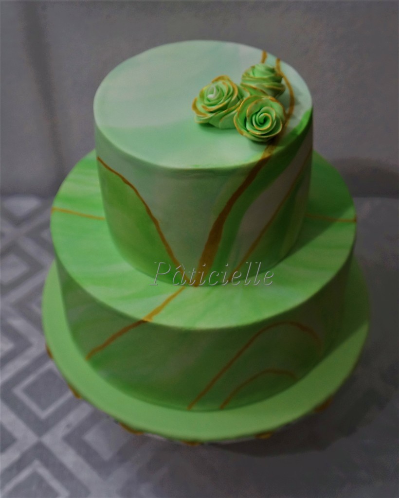 wedding cake vert fleur romantique paris